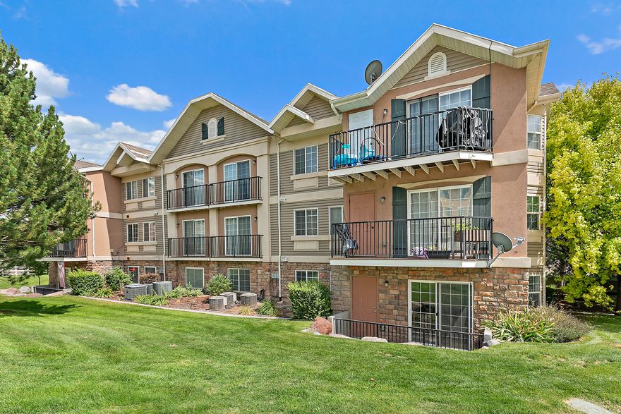 Move in ready main floor condo is conveniently located by Pioneer Crossing, 2100 W Lehi, and Mtn View Corridor. The detached garage gives added security.  There is a master HOA and a local HOA totaling the $339/month. Master re-investment fee is $180 and the local re-investment fee is $800($750 + $50 setup fee) Totaling the $980