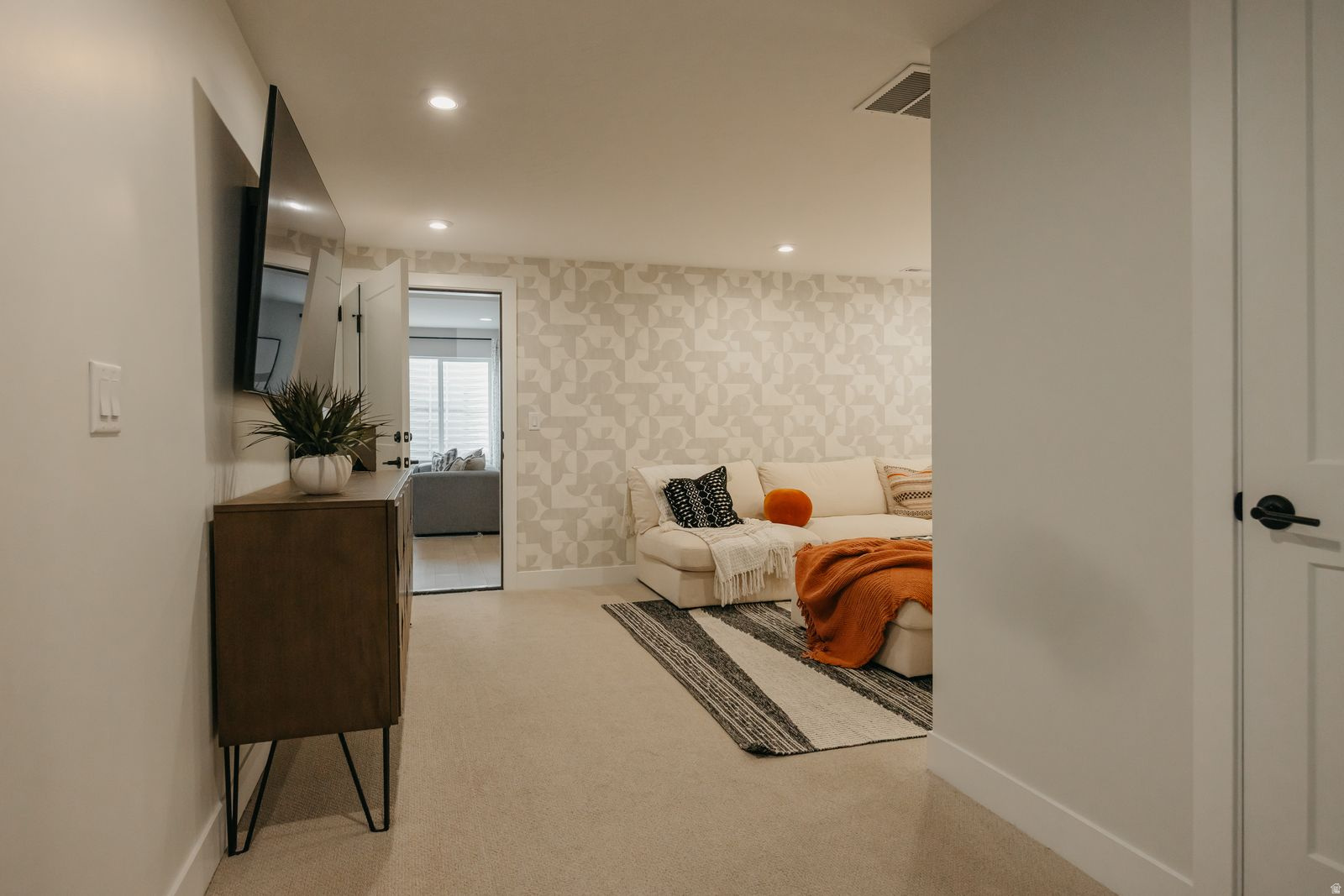 RIVERSIDE ESTATES - Residential