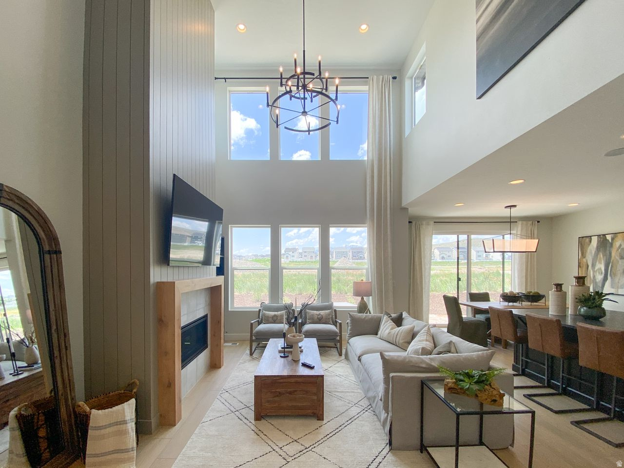 RIVERSIDE ESTATES - Residential