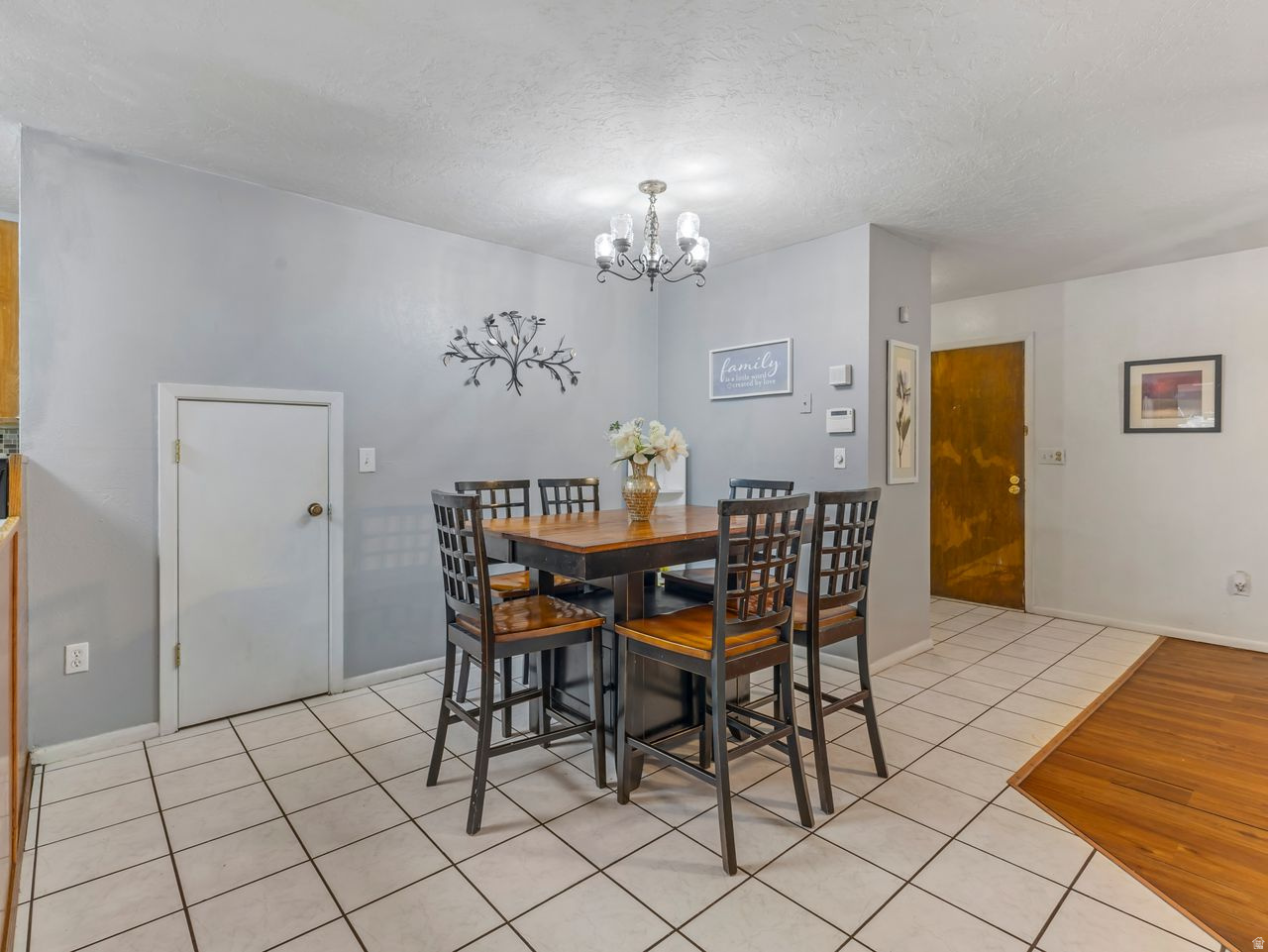 MOUNTAIN VIEW PARK - Residential