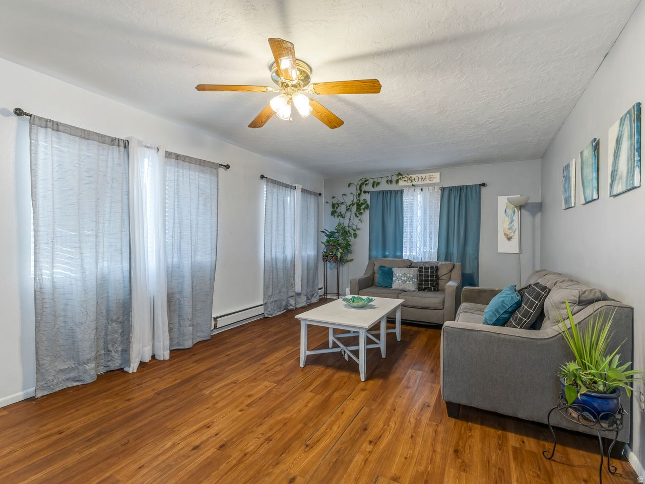 MOUNTAIN VIEW PARK - Residential