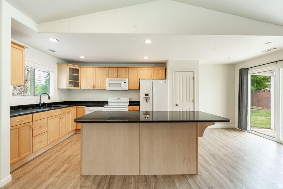 PHEASANT SPRINGS 1 - Residential