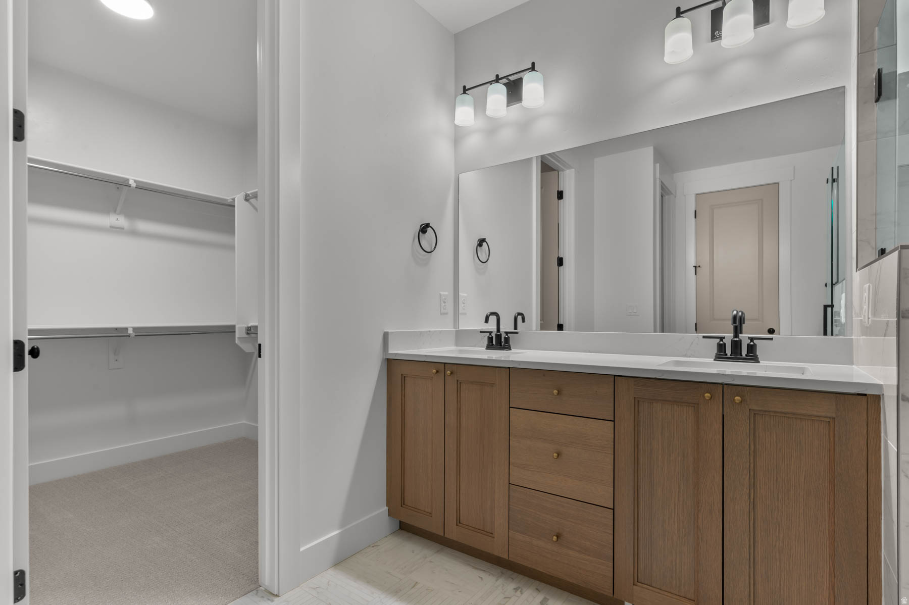 CARRARA VILLAS 5 - Residential