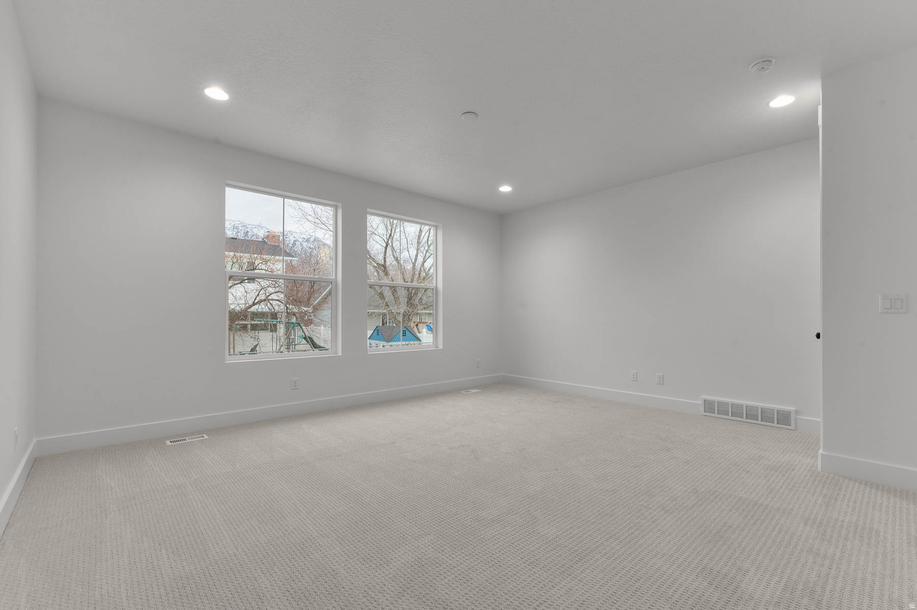 CARRARA VILLAS 5 - Residential