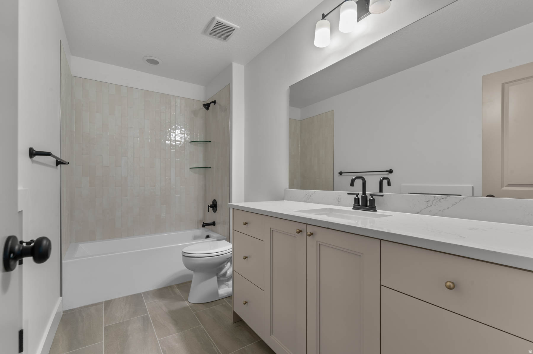 CARRARA VILLAS 5 - Residential