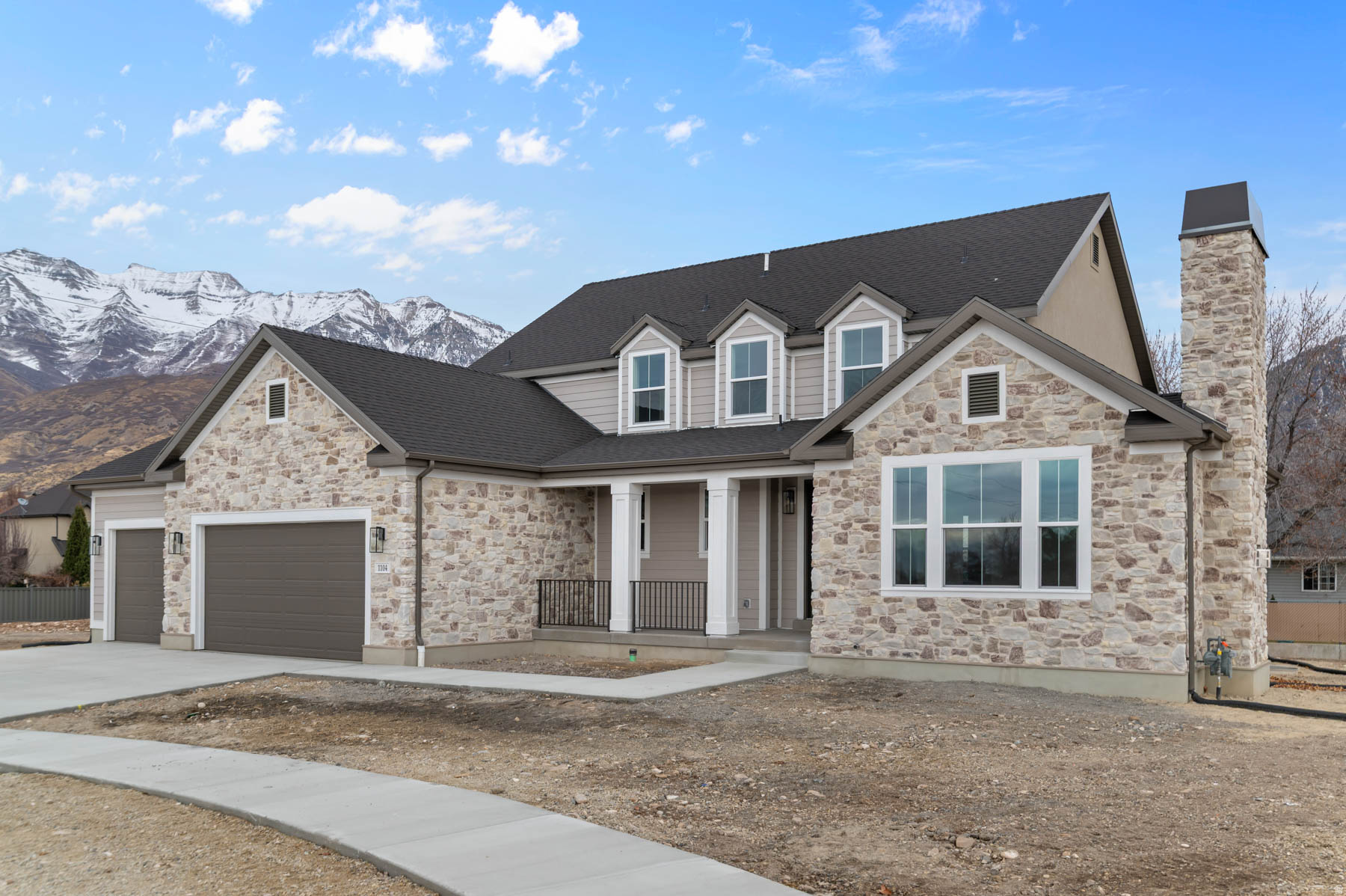 CARRARA VILLAS 5 - Residential