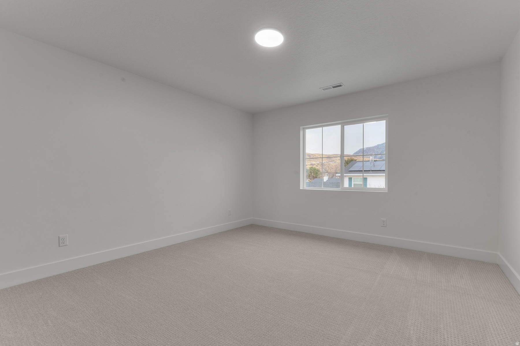 CARRARA VILLAS 5 - Residential