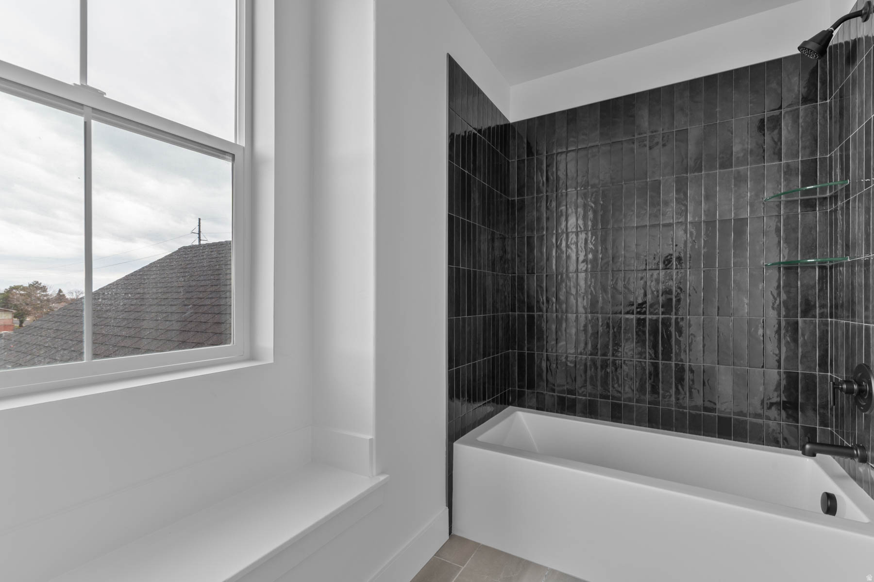 CARRARA VILLAS 5 - Residential