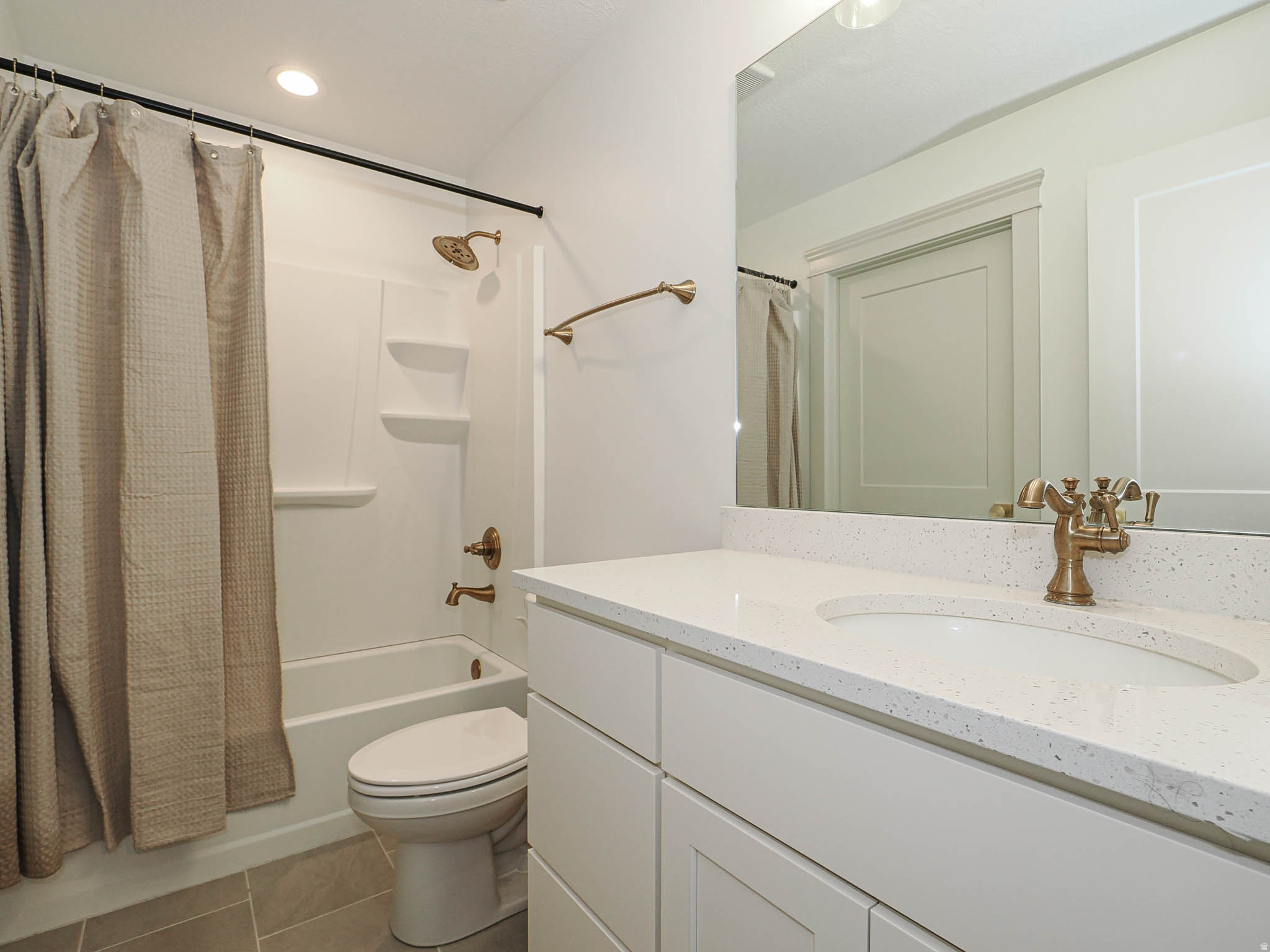 DAYBREAK - Residential