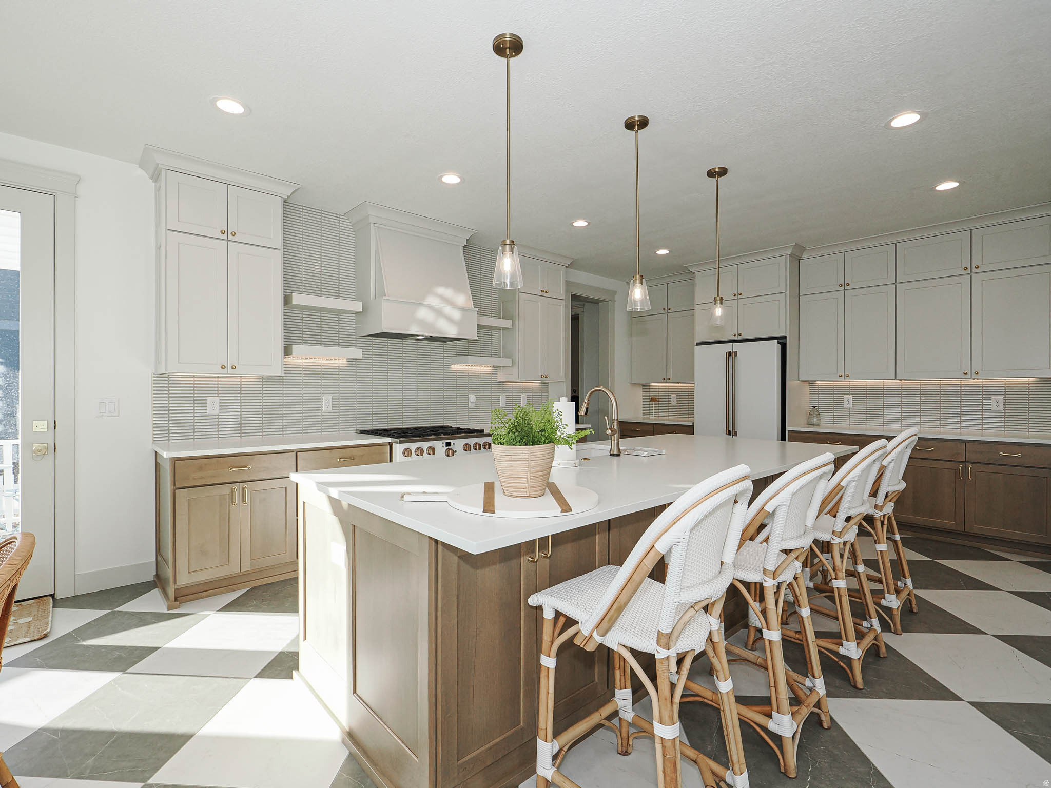 DAYBREAK - Residential