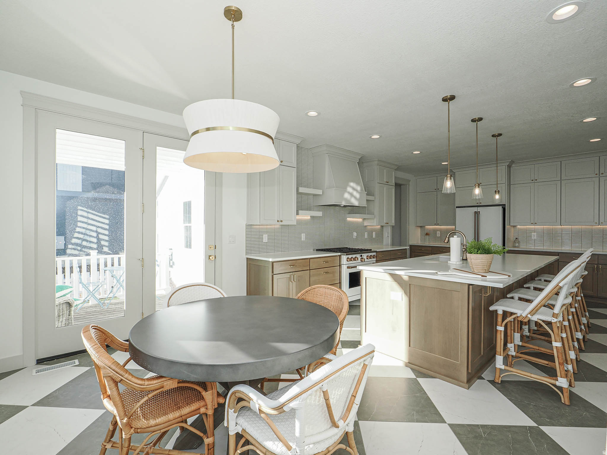 DAYBREAK - Residential