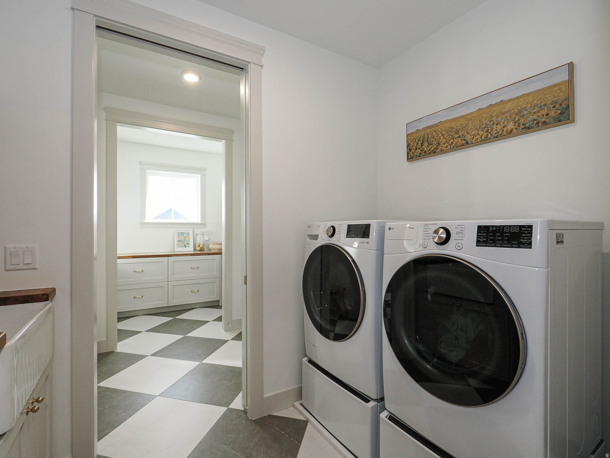 DAYBREAK - Residential