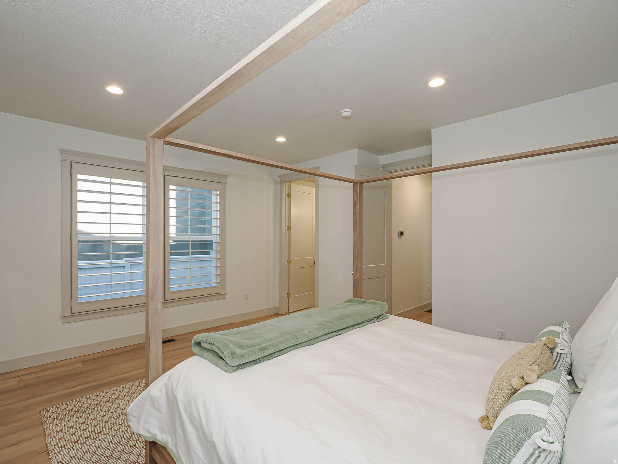 DAYBREAK - Residential