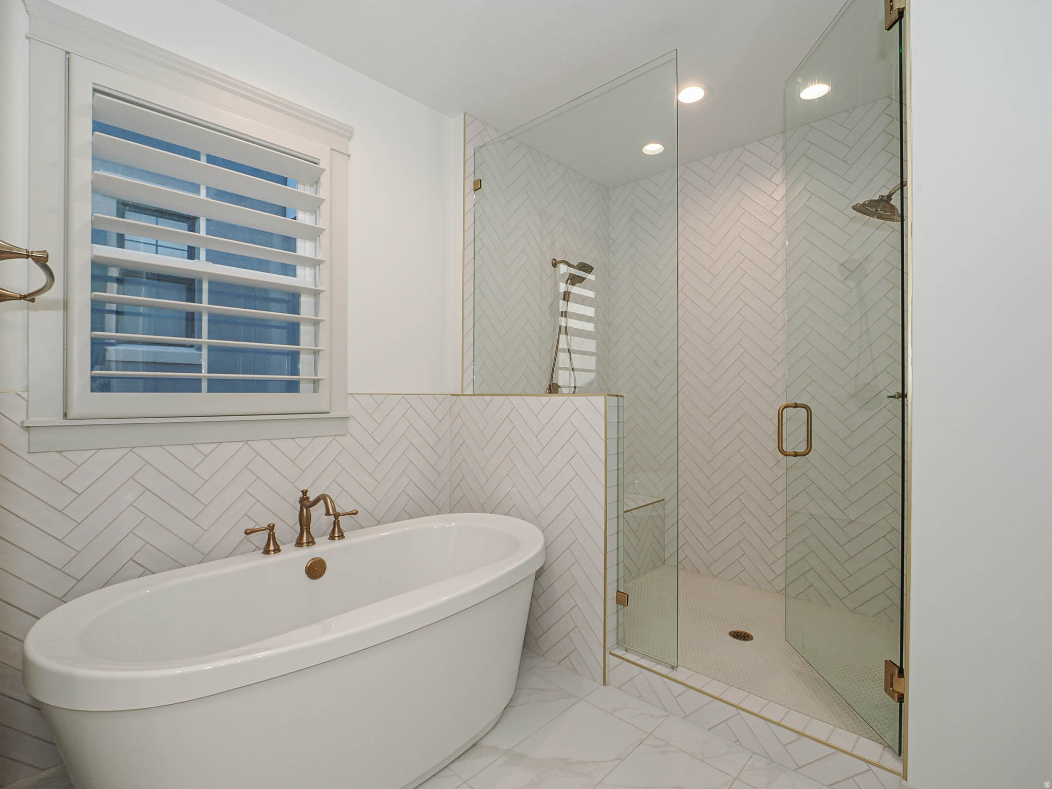 DAYBREAK - Residential