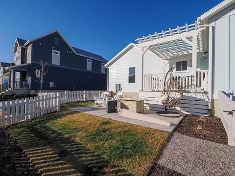 Tiny photo for 6543 W LAKE AVE S, South Jordan, UT 84009 (MLS # 2128352)