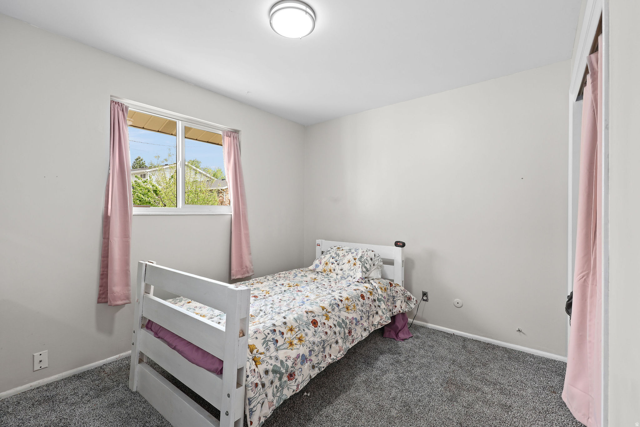 GREEN ACRES ESTATES - Residential