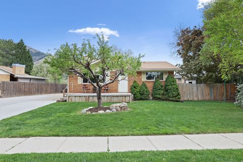 Tiny photo for 537 E 1900 N, North Ogden, UT 84414 (MLS # 2153150)