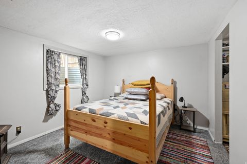 Tiny photo for 537 E 1900 N, North Ogden, UT 84414 (MLS # 2153150)