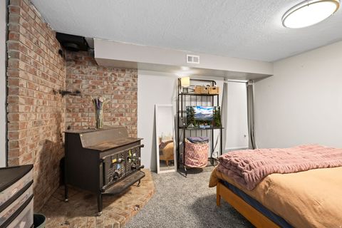 Tiny photo for 537 E 1900 N, North Ogden, UT 84414 (MLS # 2153150)