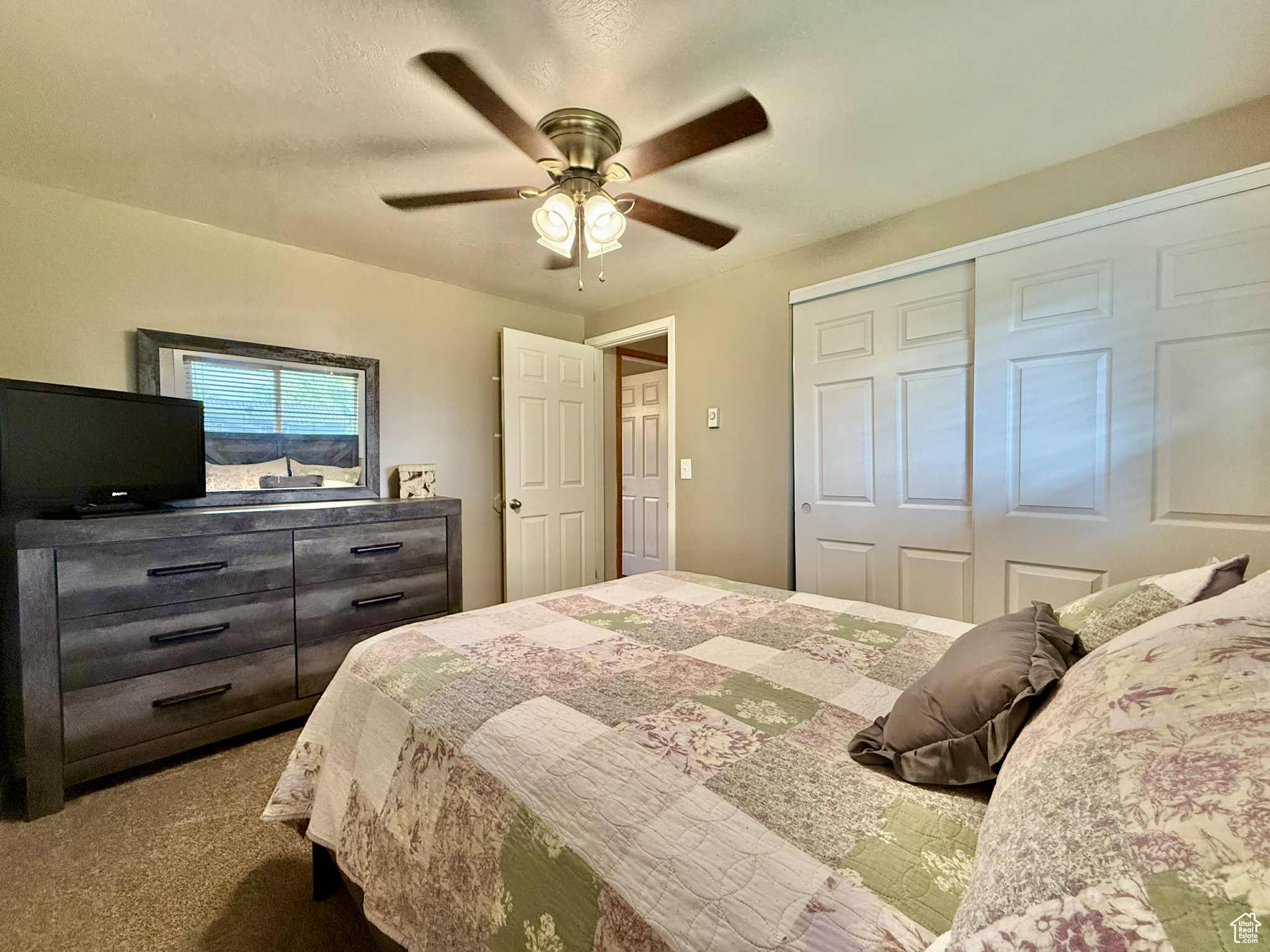 HIGH COUNTRY ESTATES - Residential