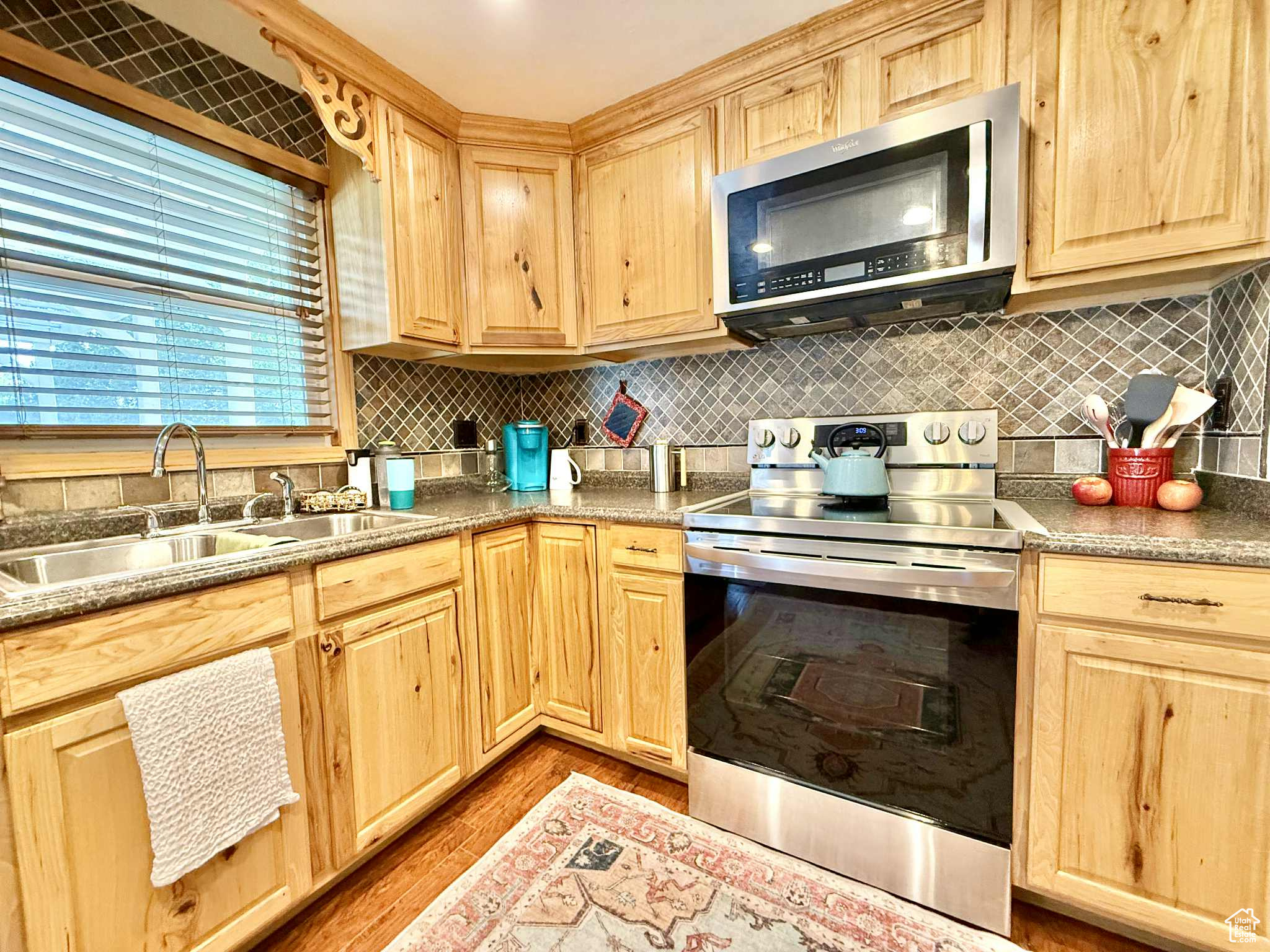 HIGH COUNTRY ESTATES - Residential