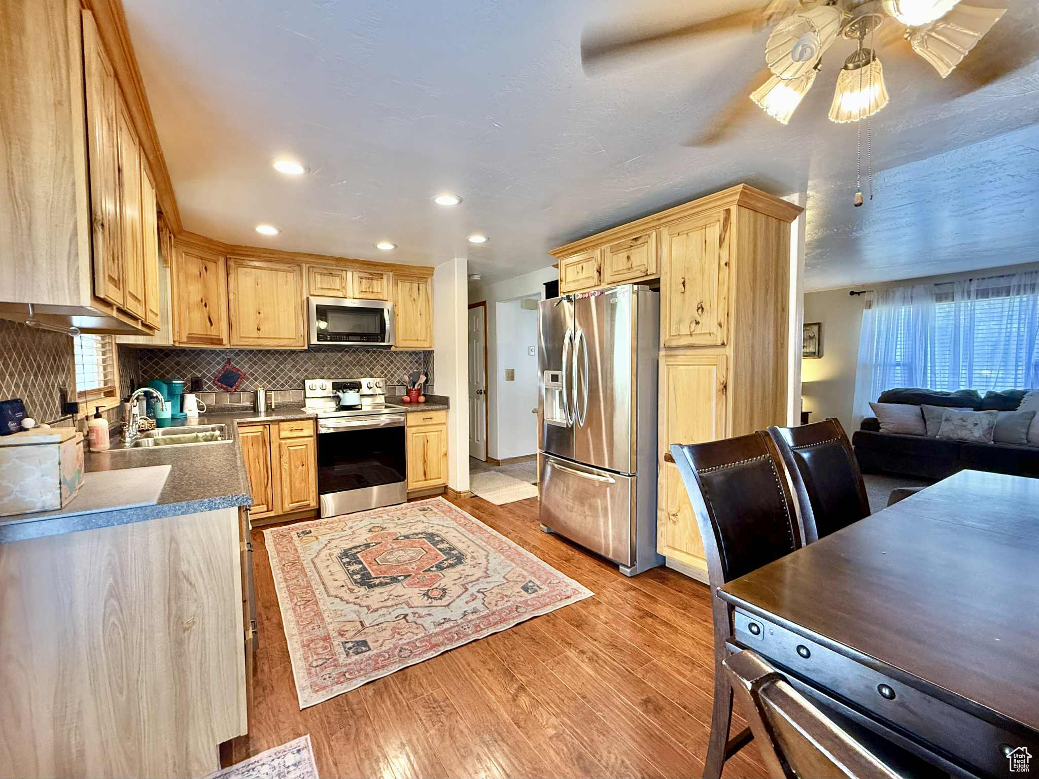 HIGH COUNTRY ESTATES - Residential