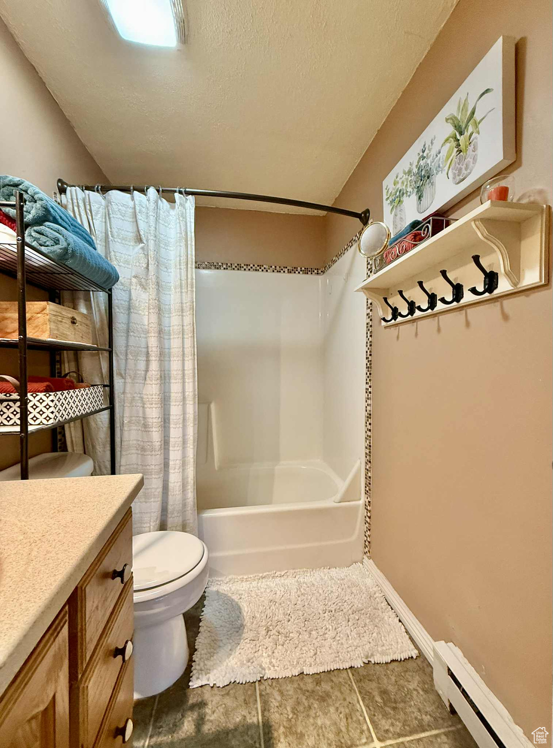 HIGH COUNTRY ESTATES - Residential