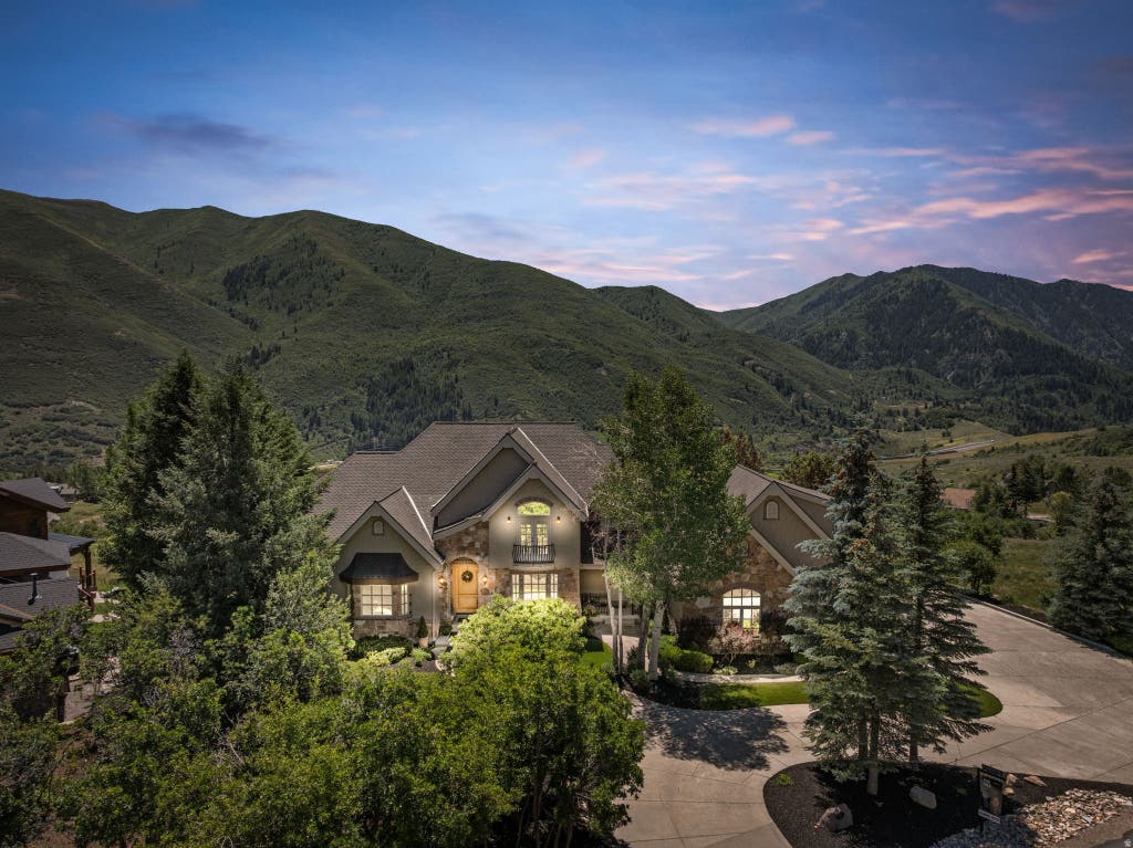Photo of 8558 CHOKECHERRY LN, Sundance, UT 84604 (MLS # 2166436)