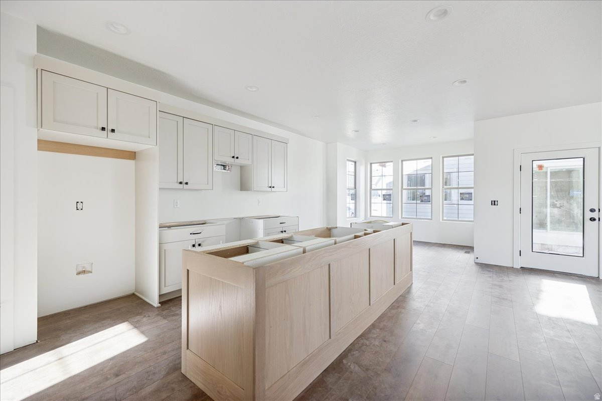 DAYBREAK - Residential