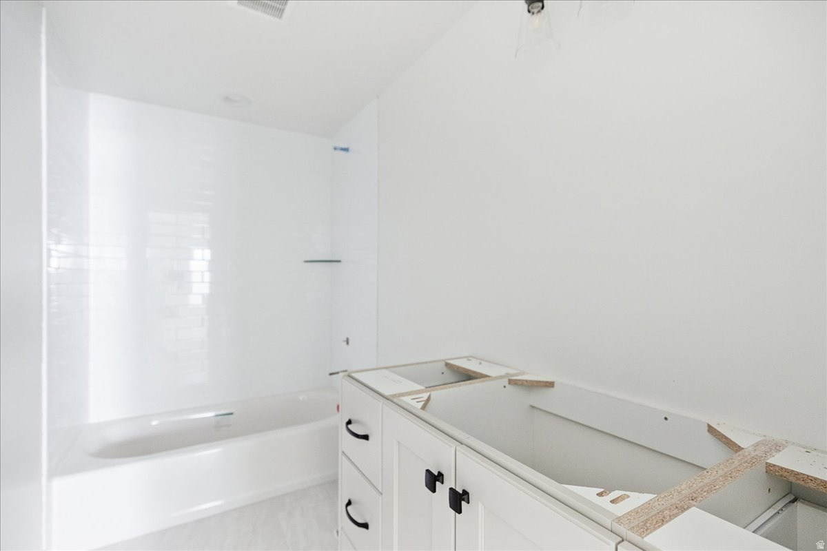 DAYBREAK - Residential