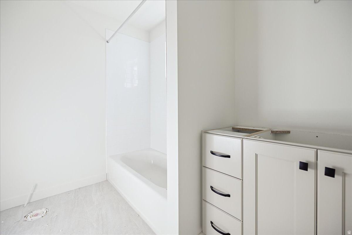 DAYBREAK - Residential