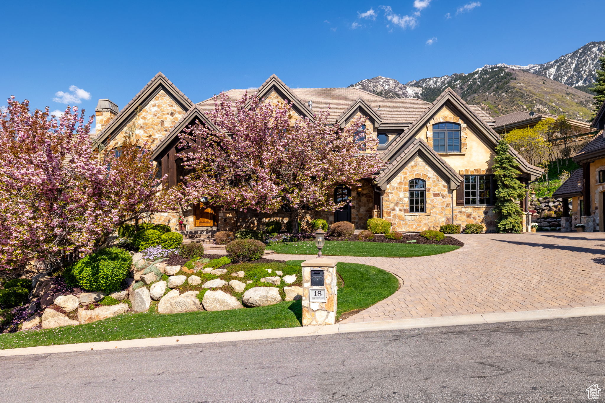 PEPPERWOOD - Residential