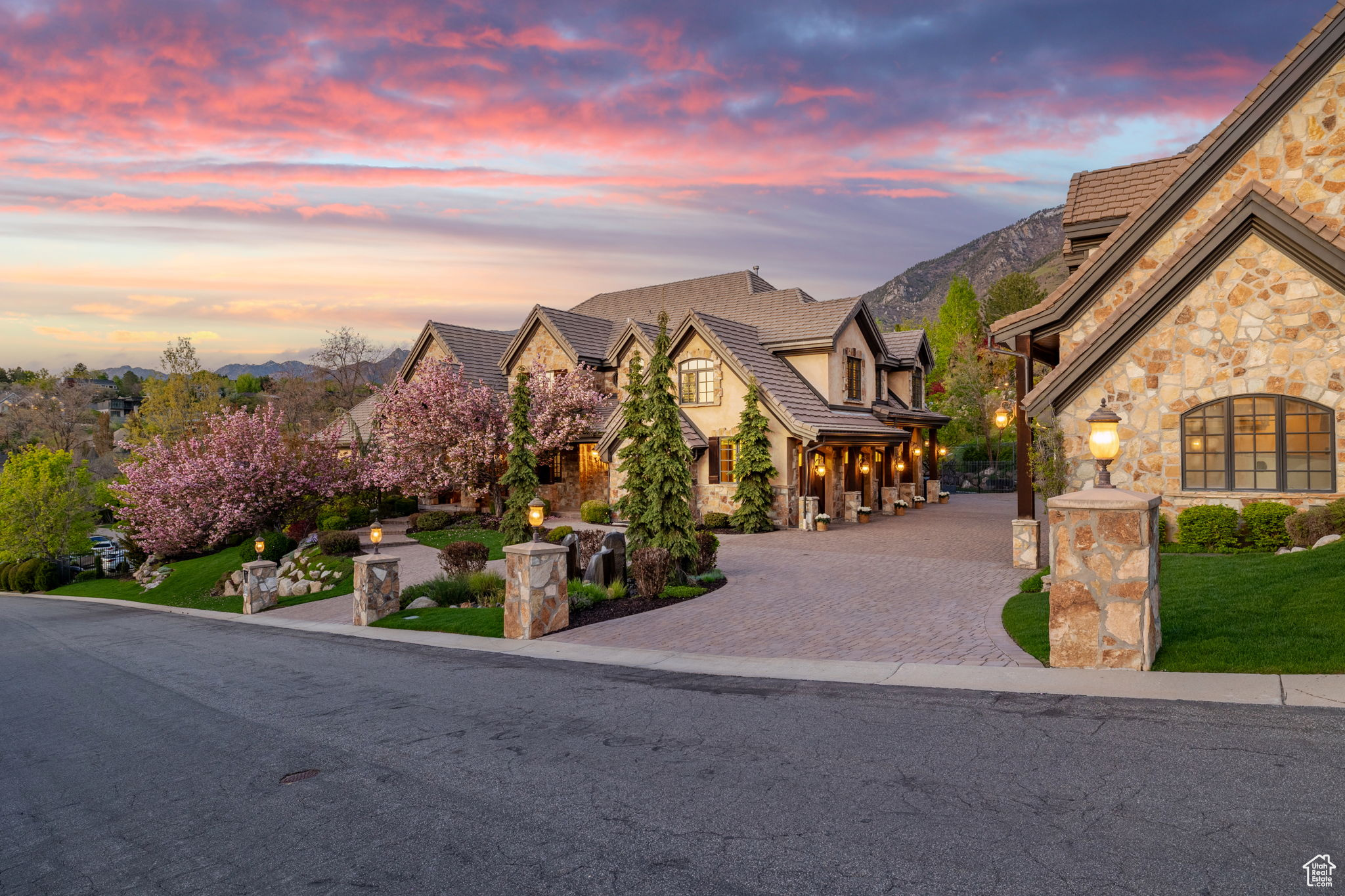 PEPPERWOOD - Residential