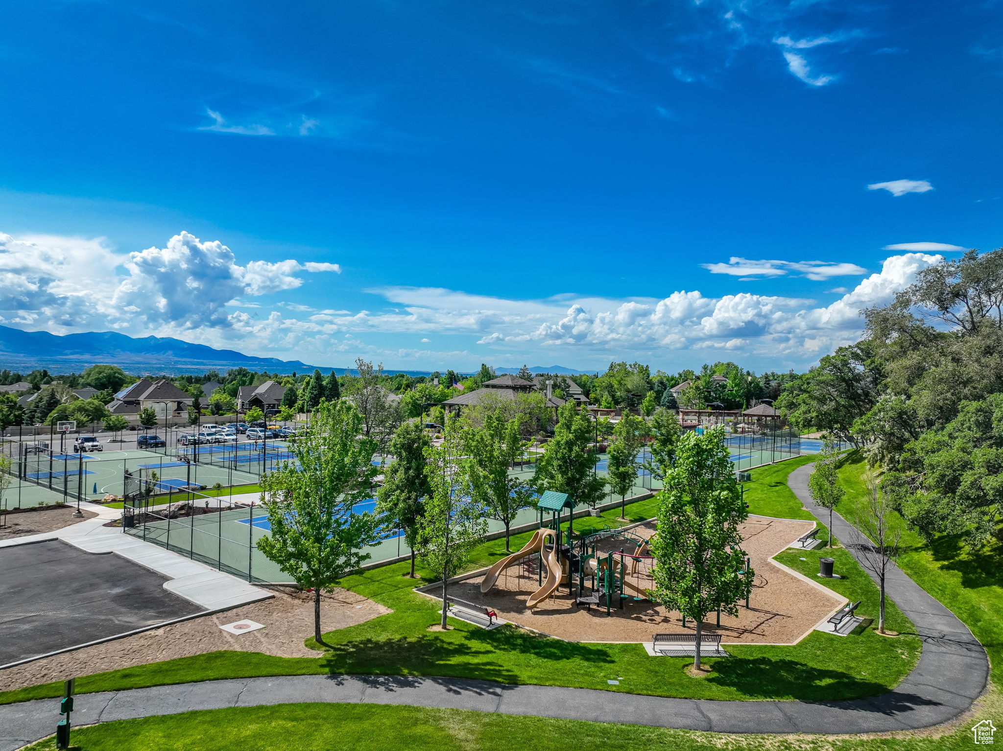 PEPPERWOOD - Residential