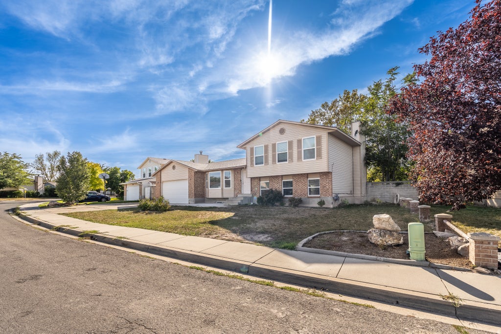 Photo of 3816 S PHEASANT GLEN DR W, West Valley City, UT 84120 (MLS # 2186421)