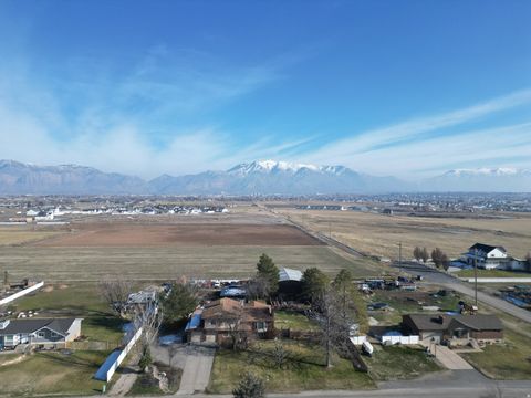 Tiny photo for 2870 S 3925 W, Taylor, UT 84401 (MLS # 2133969)