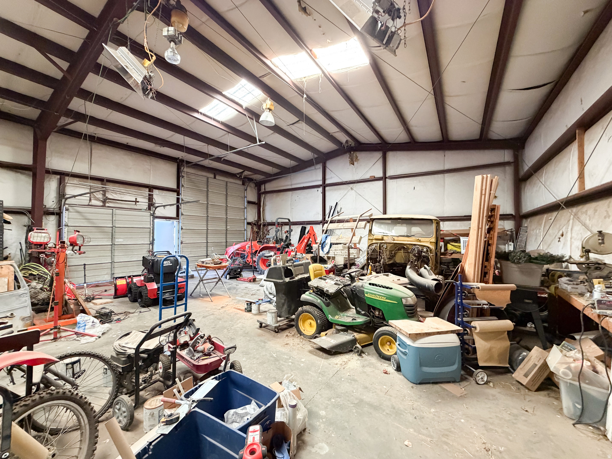 ANDERSON WEST ACRES - Residential