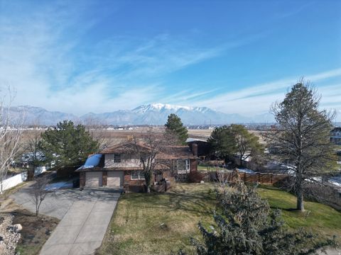 Tiny photo for 2870 S 3925 W, Taylor, UT 84401 (MLS # 2133969)