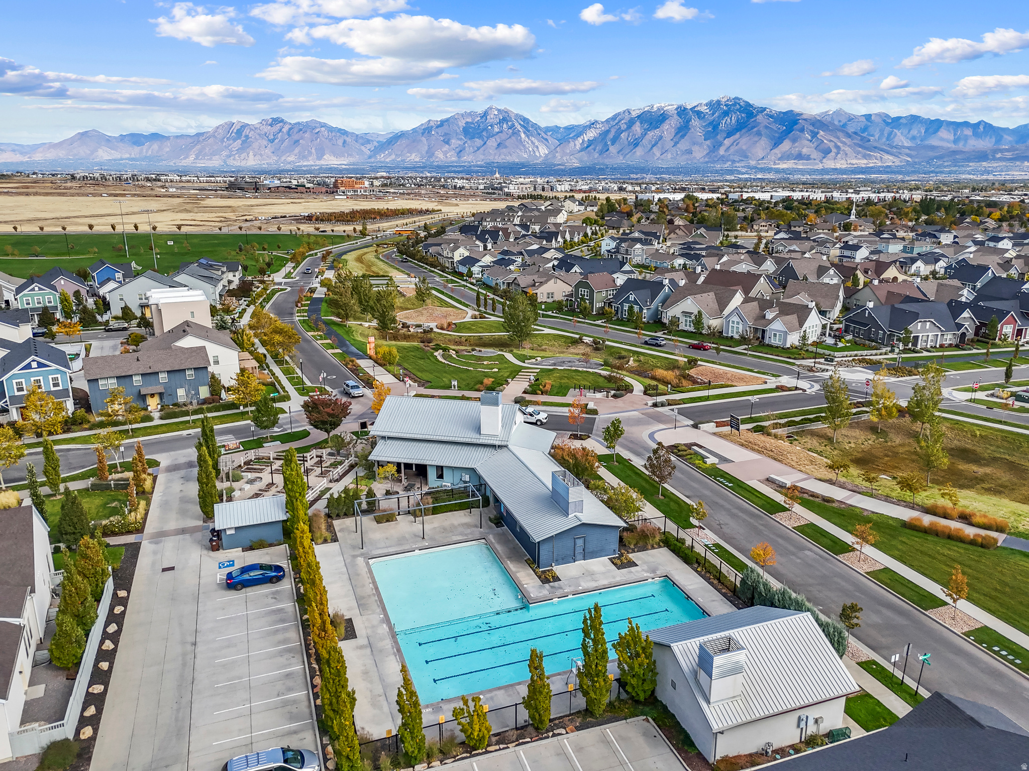 DAYBREAK - Residential