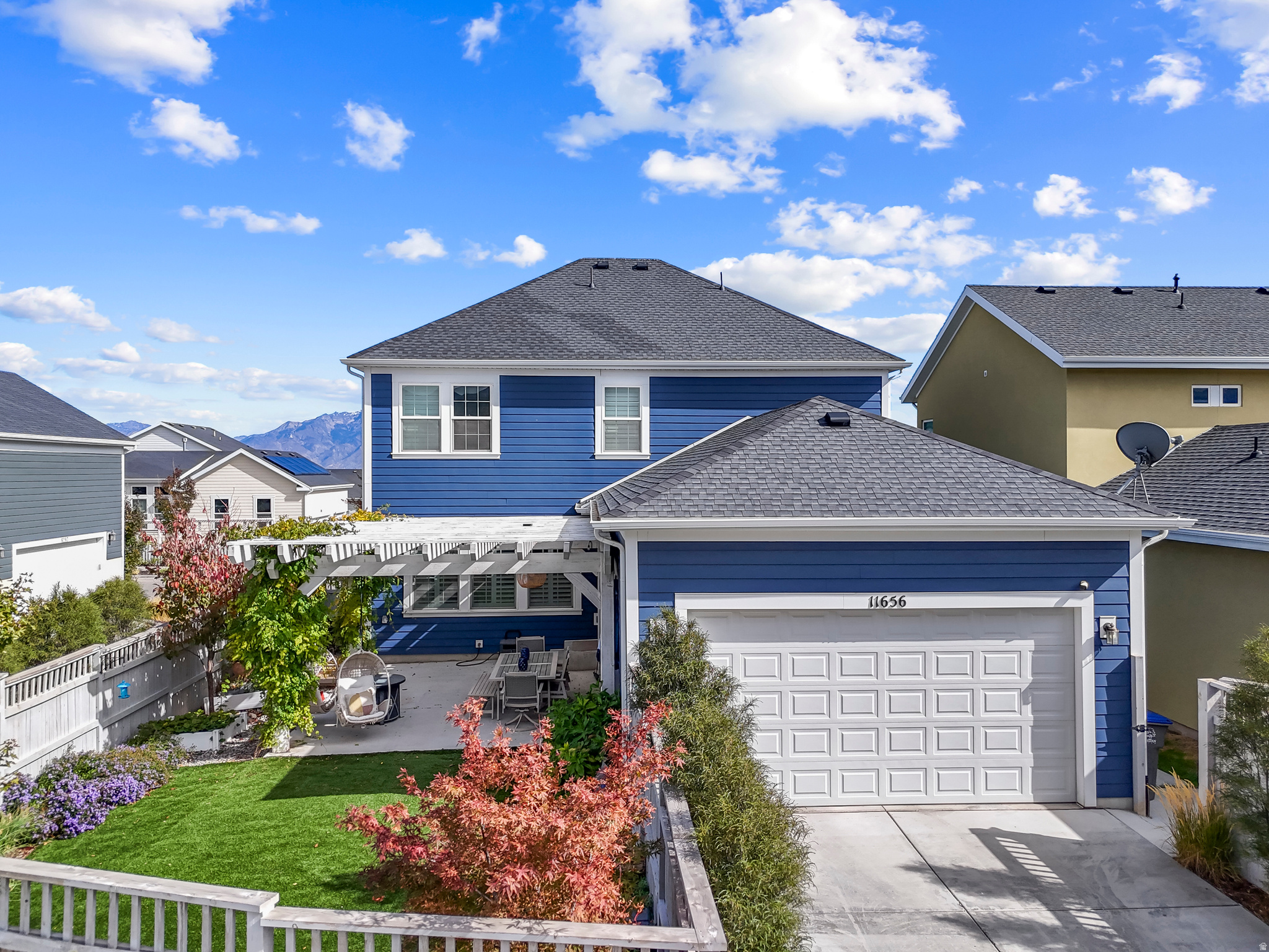 DAYBREAK - Residential