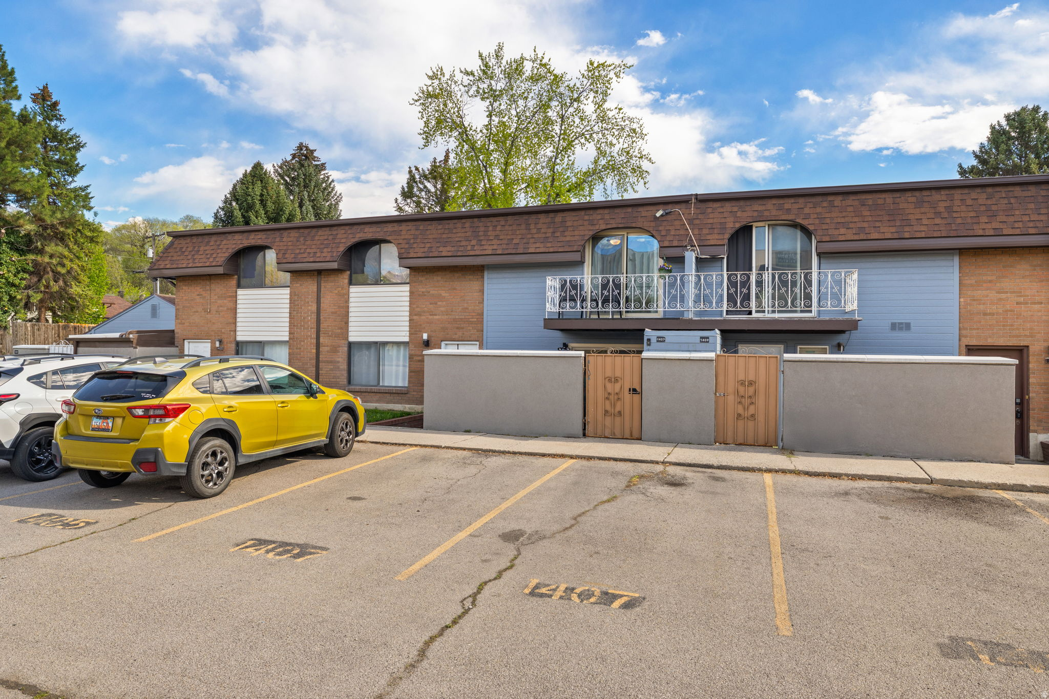 CASTLEBROOK - Residential