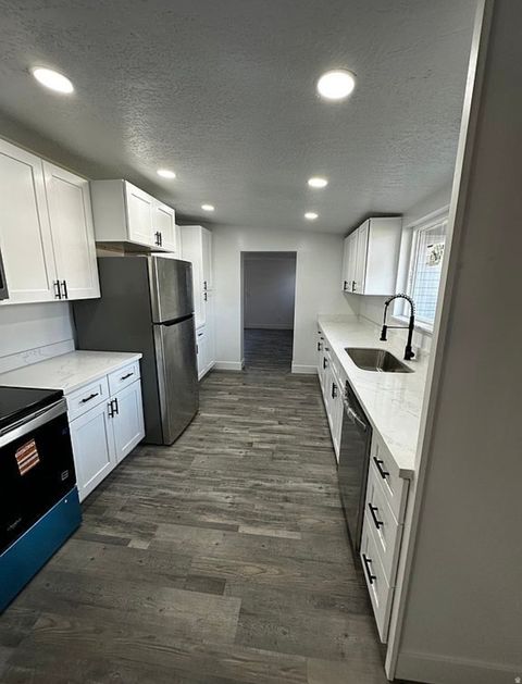 Tiny photo for 1493 MARILYN DR, Layton, UT 84041 (MLS # 2122491)