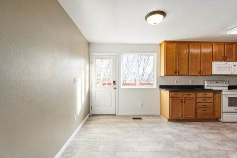 Tiny photo for 393 LAKEWOOD DR, Provo, UT 84601 (MLS # 2126632)