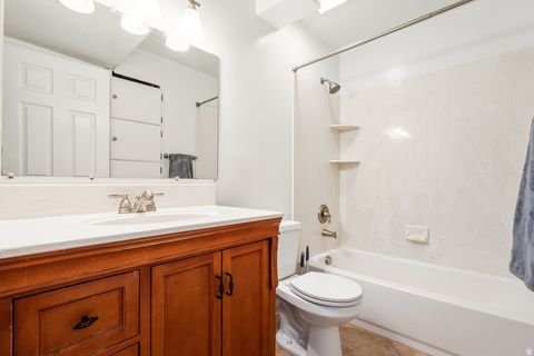 Tiny photo for 393 LAKEWOOD DR, Provo, UT 84601 (MLS # 2126632)