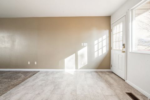 Tiny photo for 393 LAKEWOOD DR, Provo, UT 84601 (MLS # 2126632)