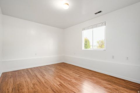 Tiny photo for 393 LAKEWOOD DR, Provo, UT 84601 (MLS # 2126632)