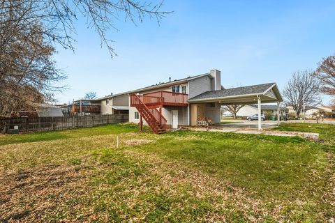 Tiny photo for 393 LAKEWOOD DR, Provo, UT 84601 (MLS # 2126632)