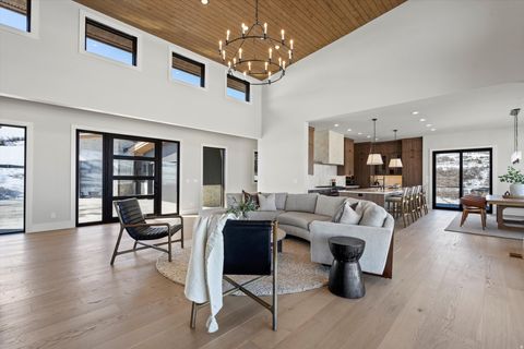 Tiny photo for 6251 E LEGACY DR, Huntsville, UT 84317 (MLS # 2127478)