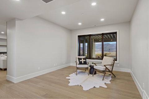 Tiny photo for 6251 E LEGACY DR, Huntsville, UT 84317 (MLS # 2127478)