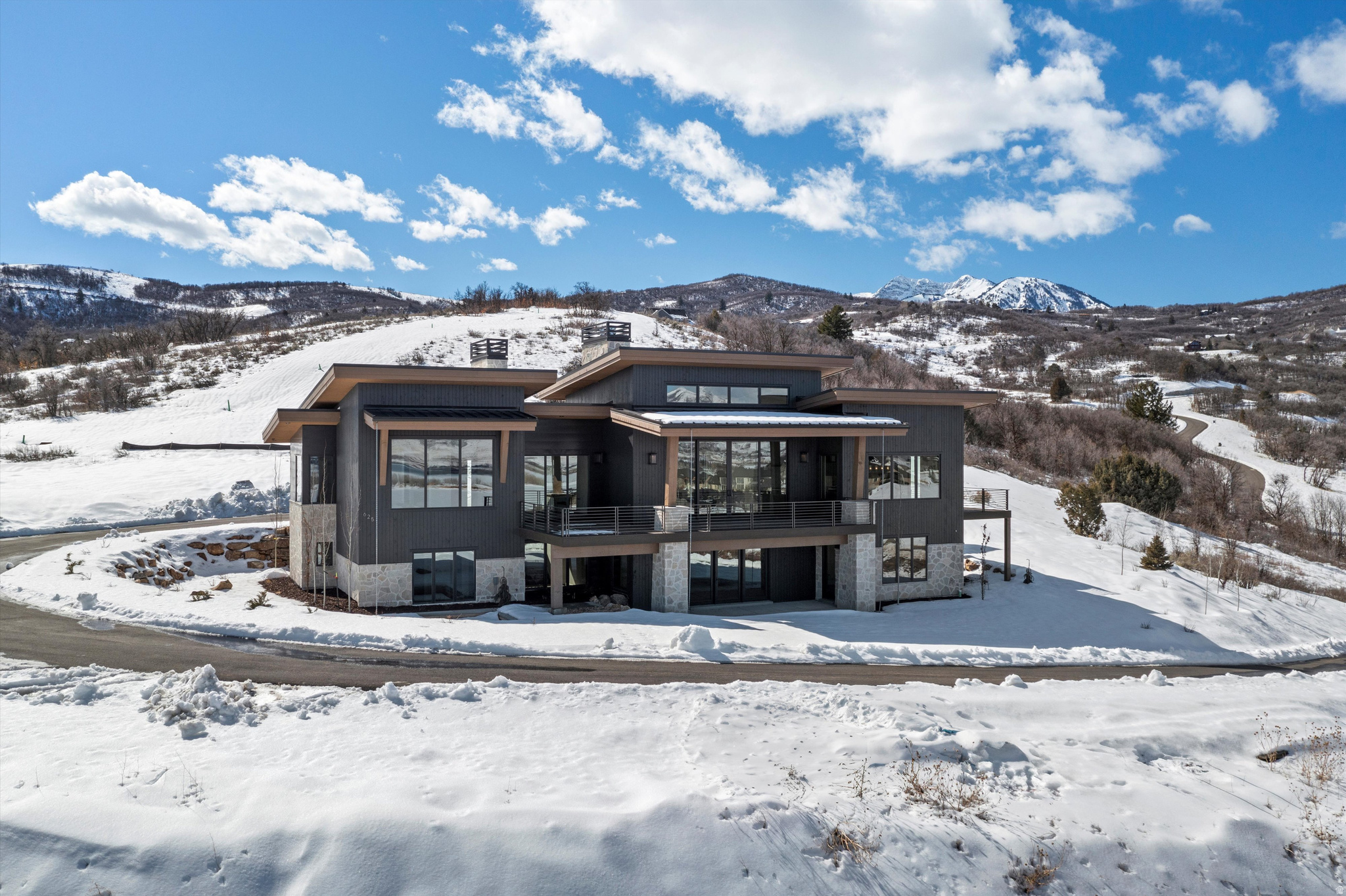 LEGACY MOUNTAIN - Residential